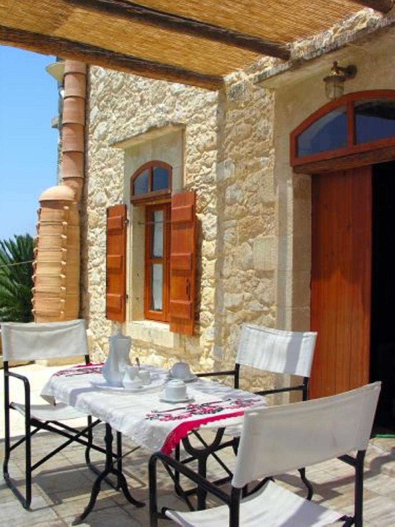 Kouriton House Pension Margarítai Buitenkant foto