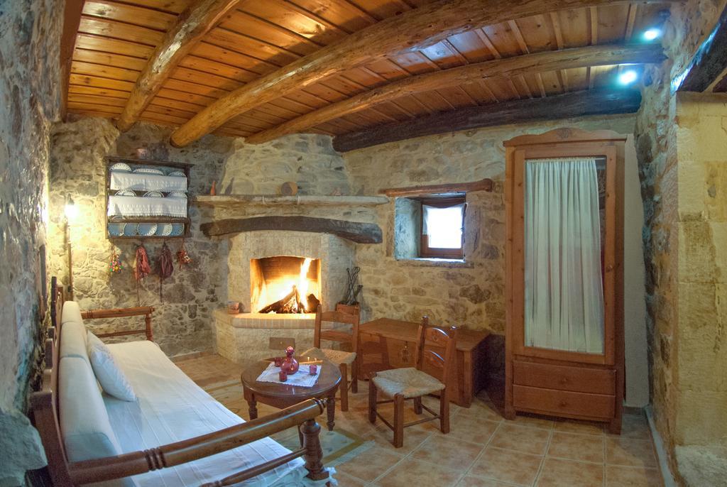 Kouriton House Pension Margarítai Kamer foto